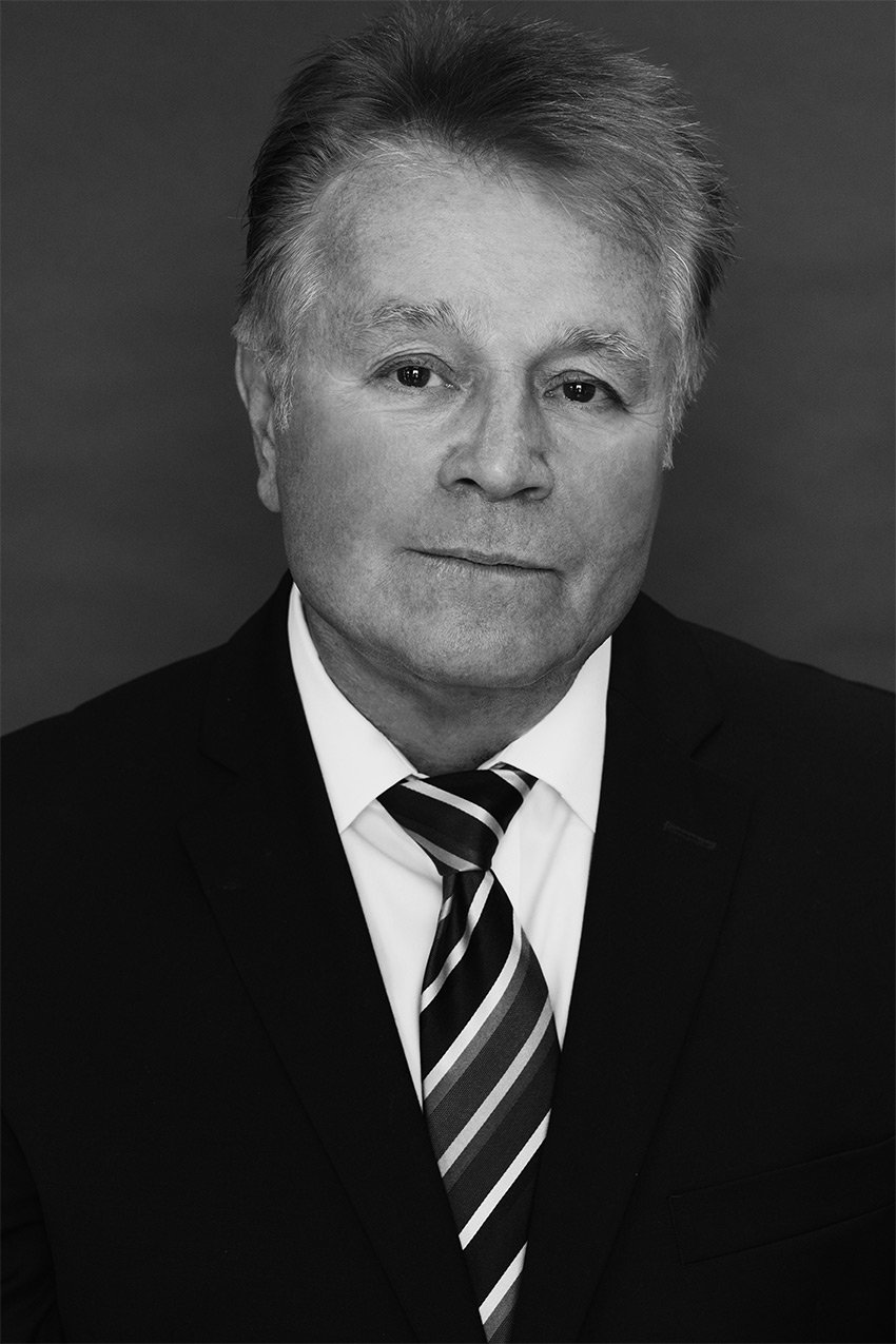 Photo of Robert W. Hladun, K.C.